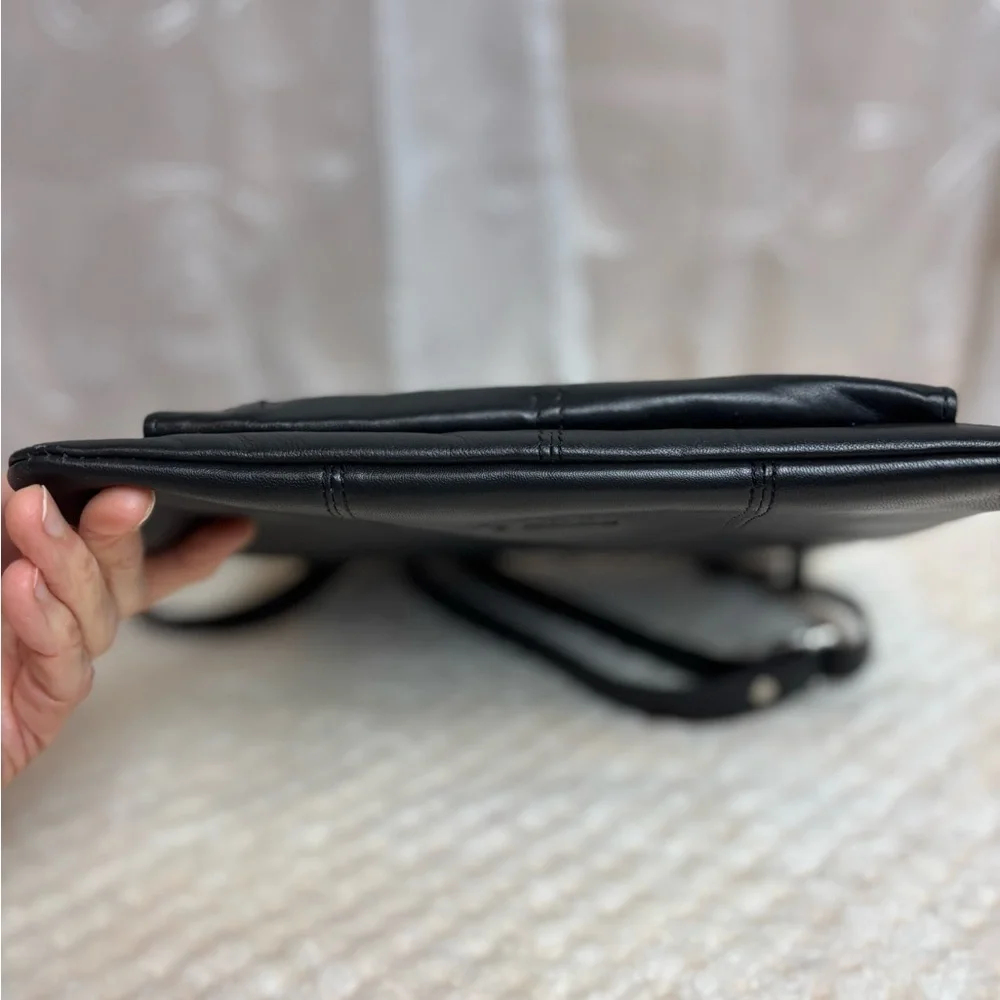 Champs Black Smooth Leather RFID Messenger Crossbody Bag
